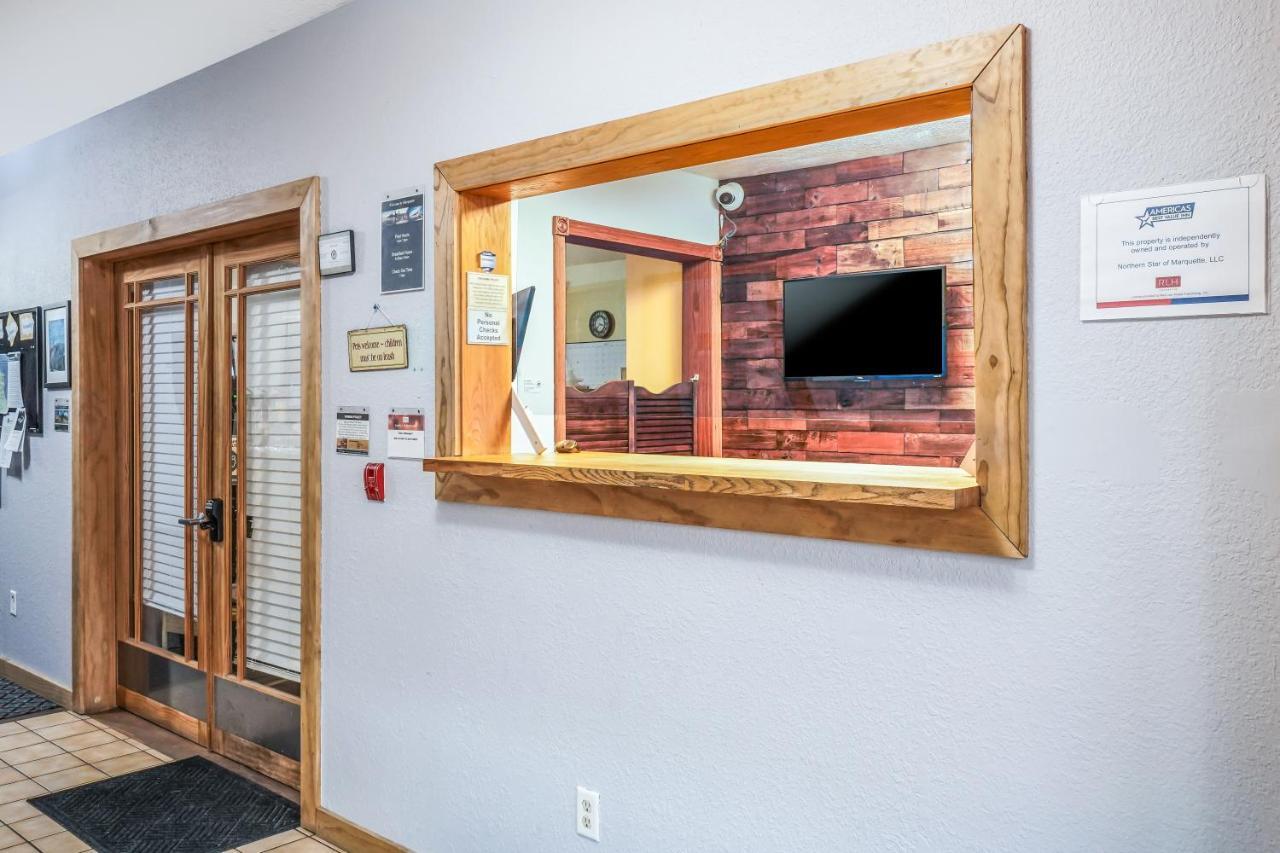 Americas Best Value Inn Marquette Extérieur photo