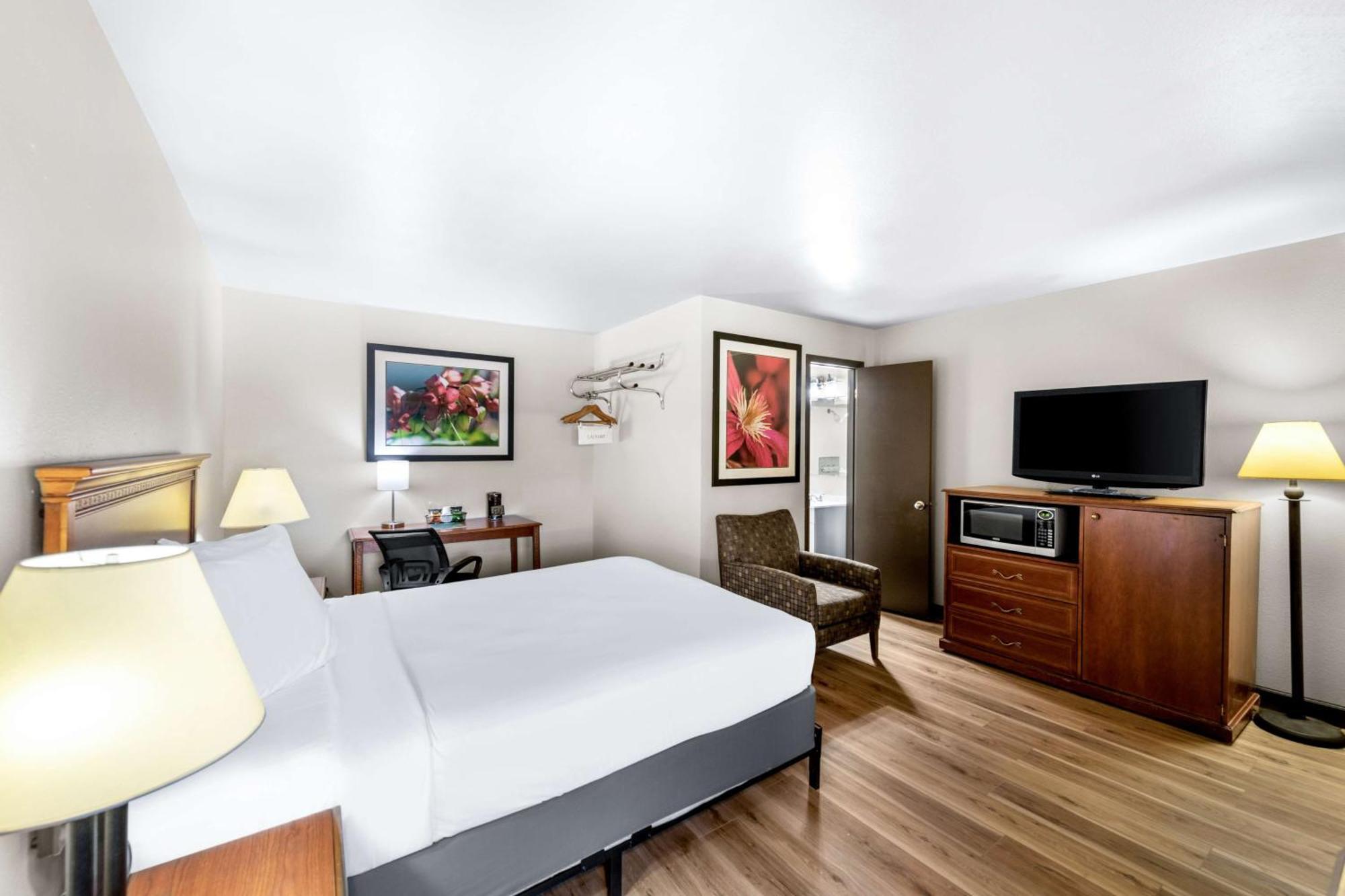 Americas Best Value Inn Marquette Extérieur photo