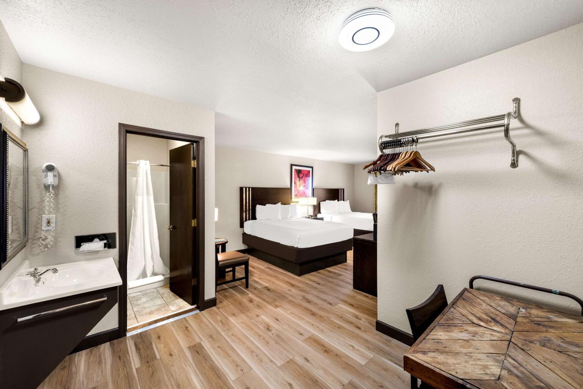 Americas Best Value Inn Marquette Extérieur photo